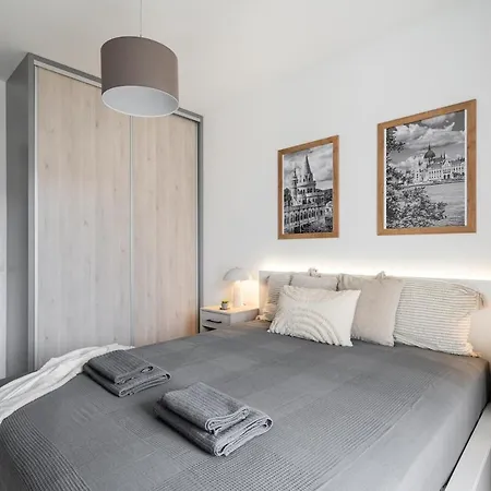 Sunshine Luxe Living - Free Parking Apartamento