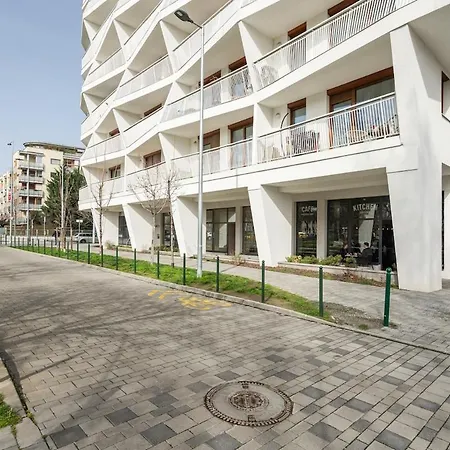 Sunshine Luxe Living - Free Parking