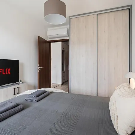 Sunshine Luxe Living - Free Parking